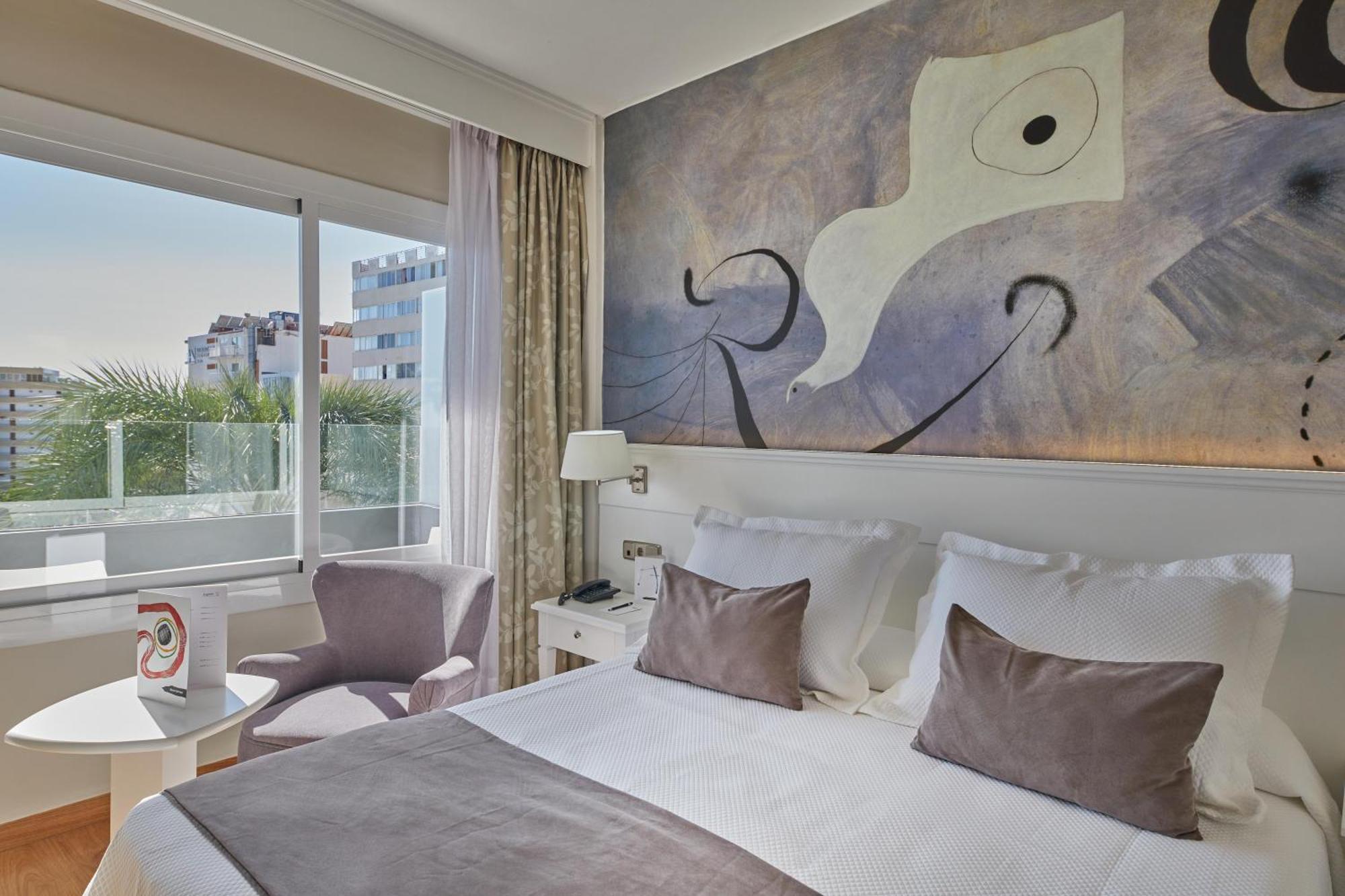 Premium Room Pool View